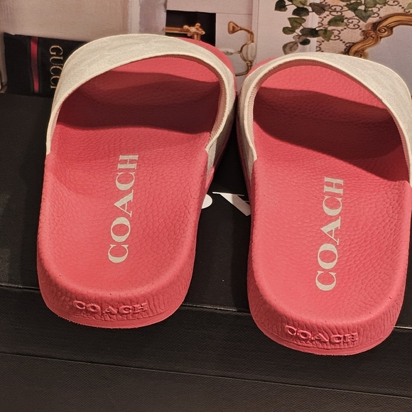 Coach Chalk/Pink Confetti Slides (Nwot) - Picture 8 of 8